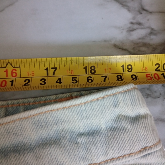 NWT Wild Fable Light Wash Distressed High Rise Relaxed Straight Jeans Size 17 - Picture 9 of 11